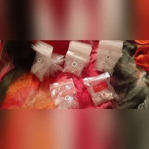 Huge lot of artifical toenails in all sizes